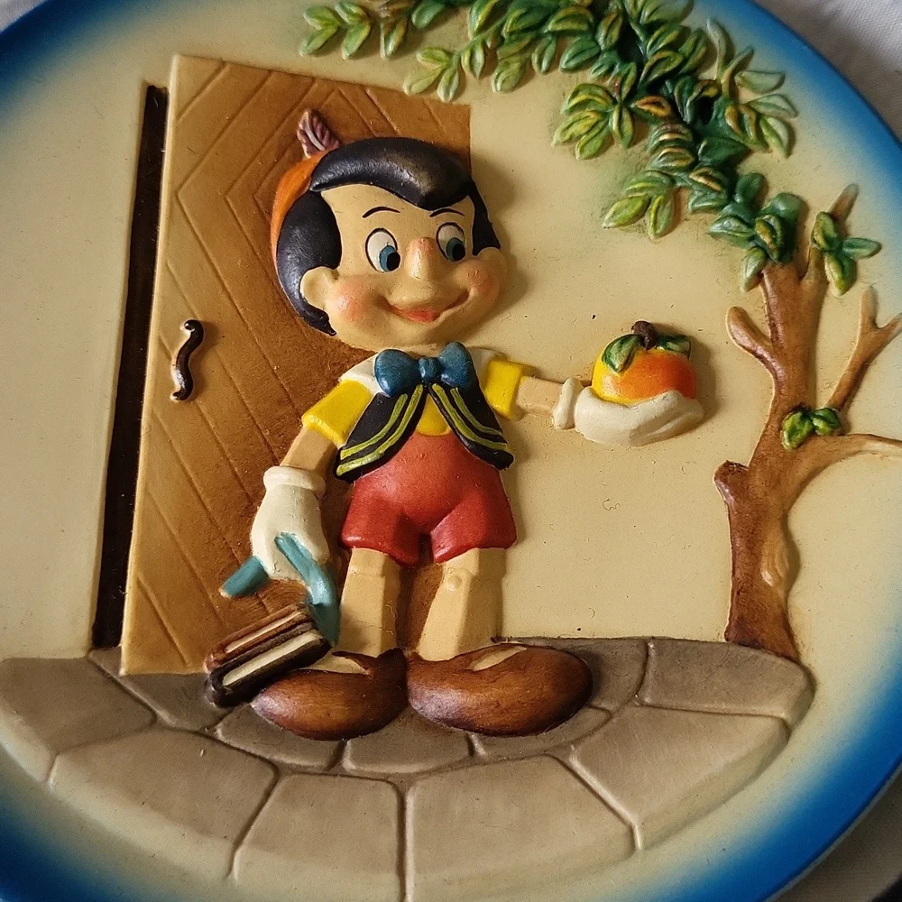 Collectible Disney Pinocchio Mini Plate